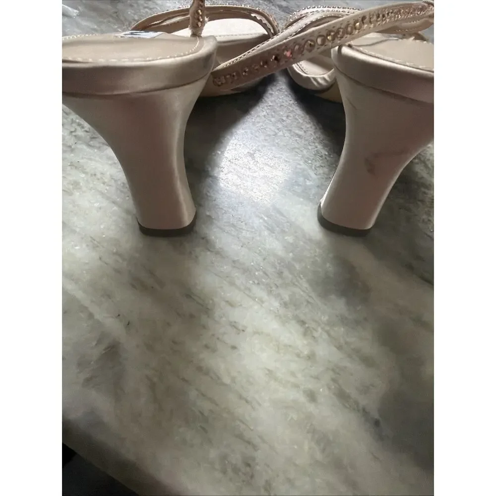 NINA ABBI PEARL ROSE SATIN MID-HEEL SANDAL SIZE 10 (SRS2)